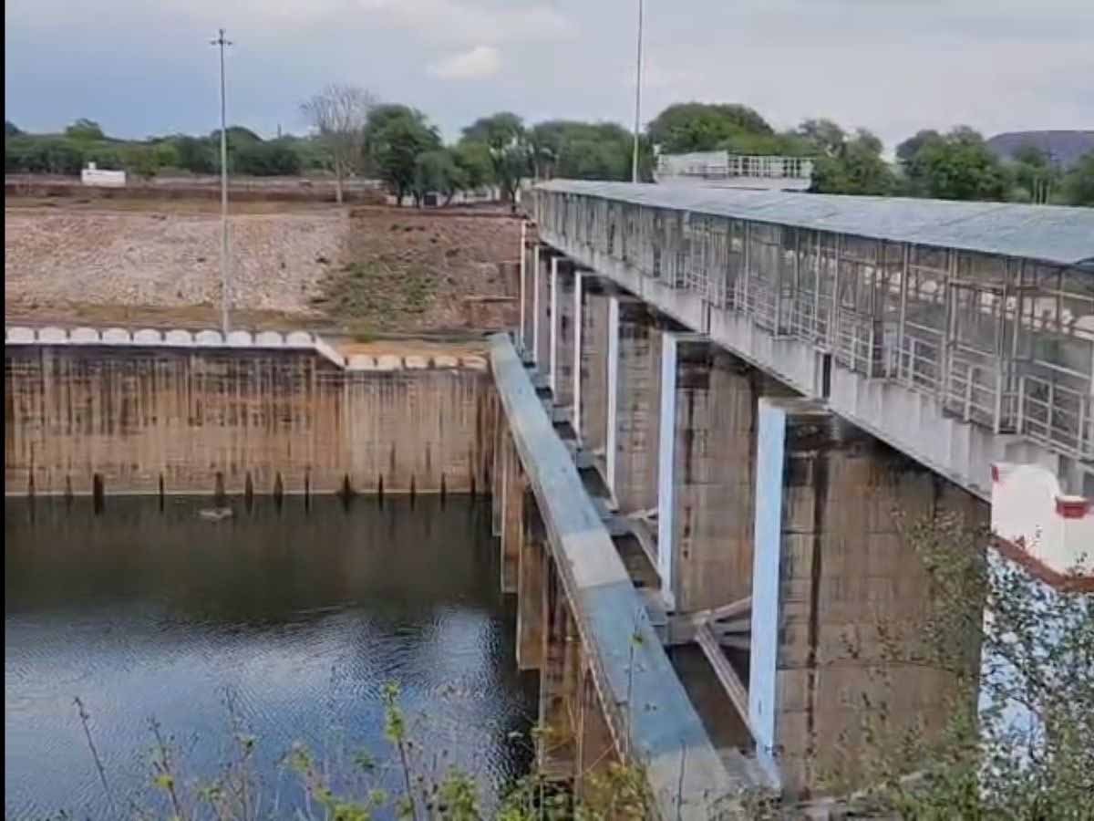नहरों में पानी छोड़ने का आदेश, 39 बनाम 35 गांवों की जंग तेज