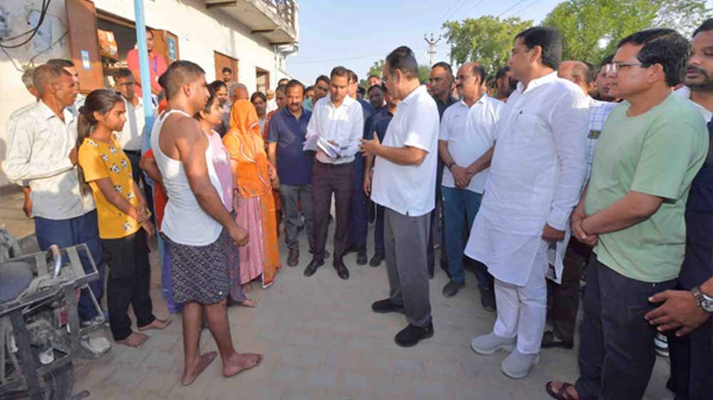 अजमेर कड़ेल में मुख्यमंत्री का ग्रामीणों के साथ आत्मीय मिलन और सुबह की सैर