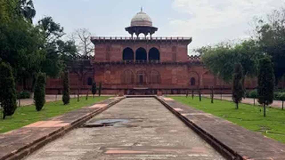 दिल्ली के ऐतिहासिक स्मारकों में बढ़ेंगी सुविधाएं, पर्यटकों को मिलेगा डिजिटल सपोर्ट