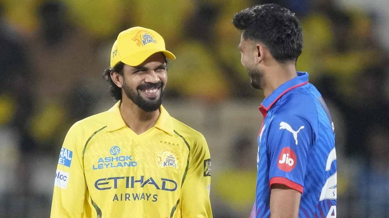 DC vs CSK: दोनों टीमों की बराबरी की जंग, प्लेऑफ पर नजरें