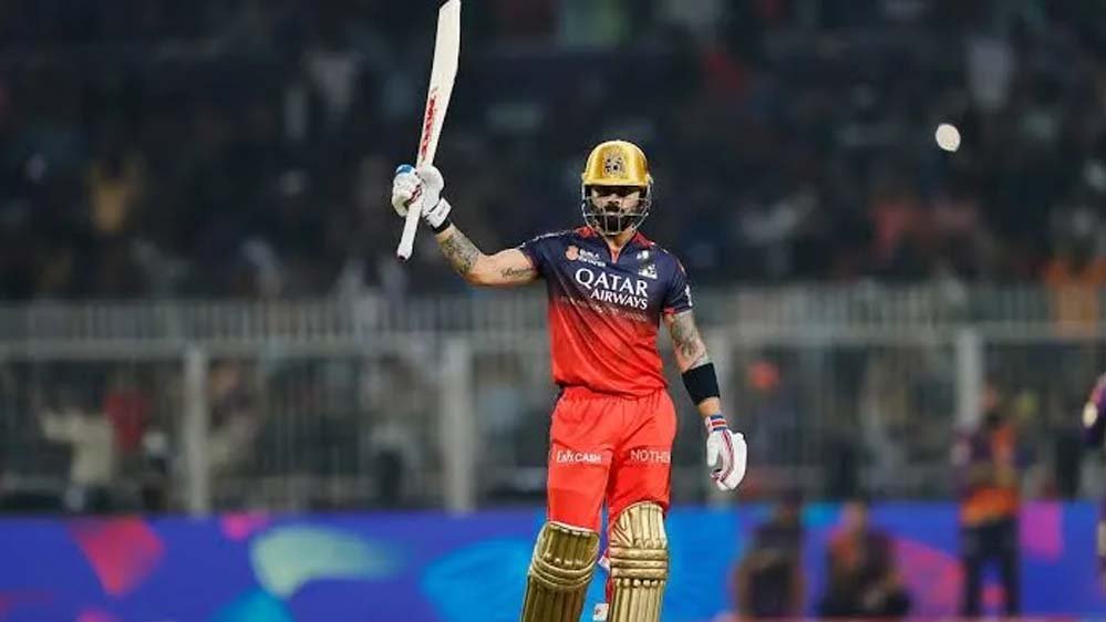 किंग कोहली ने फिर रचा इतिहास! RCB-KKR मैच में बने कई महारिकॉर्ड