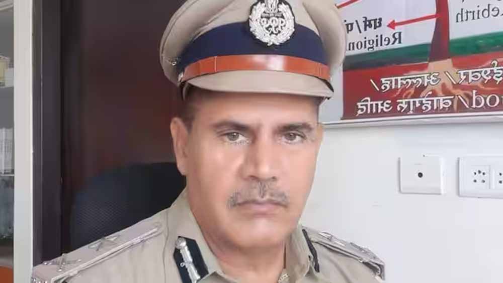 शादी का झांसा देकर दुष्कर्म का आरोप, सीनियर IPS पर FIR से हड़कंप
