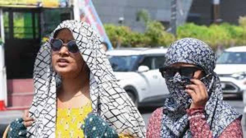 44–46 डिग्री तक पहुंच सकता है तापमान, दिल्ली में थार की गर्म हवाओं से बढ़ी परेशानी