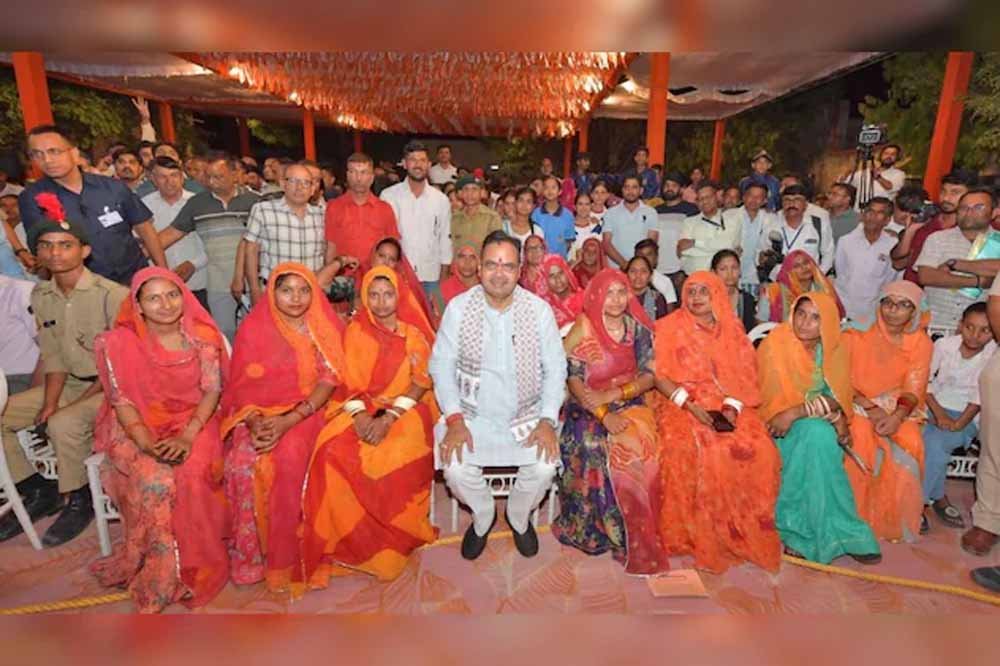 राजीविका से जुड़ी महिलाओं ने साझा किए अनुभव, सरकार की योजनाओं से बदली आर्थिक स्थिति