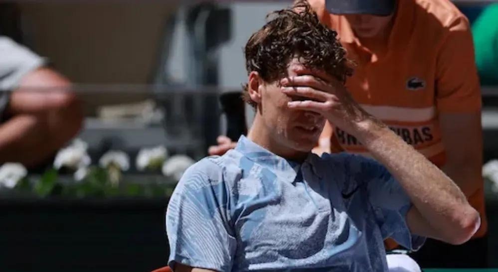 56वें रैंक के खिलाड़ी ने किया बड़ा धमाका, जैनिक सिनर को French Open से बाहर किया