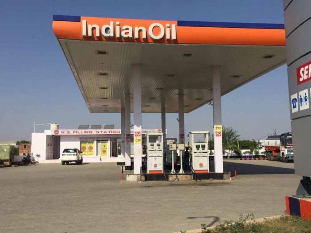 अजमेर, सीकर और दिल्ली रोड पर छापेमारी में तेल माप में गड़बड़ी का खुलासा