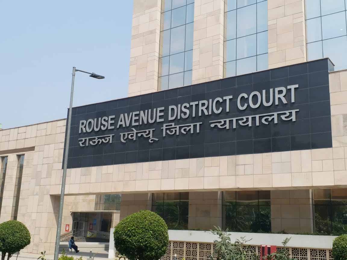 राऊज एवेन्यू कोर्ट में सोनिया गांधी केस पर बहस, नागरिकता और वोटर लिस्ट पर उठे सवाल