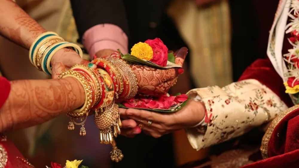 हिंदू धर्म में विवाह के चार प्रमुख उद्देश्य: वंश वृद्धि, जीवन साझेदारी, प्रेम-करुणा और आध्यात्म