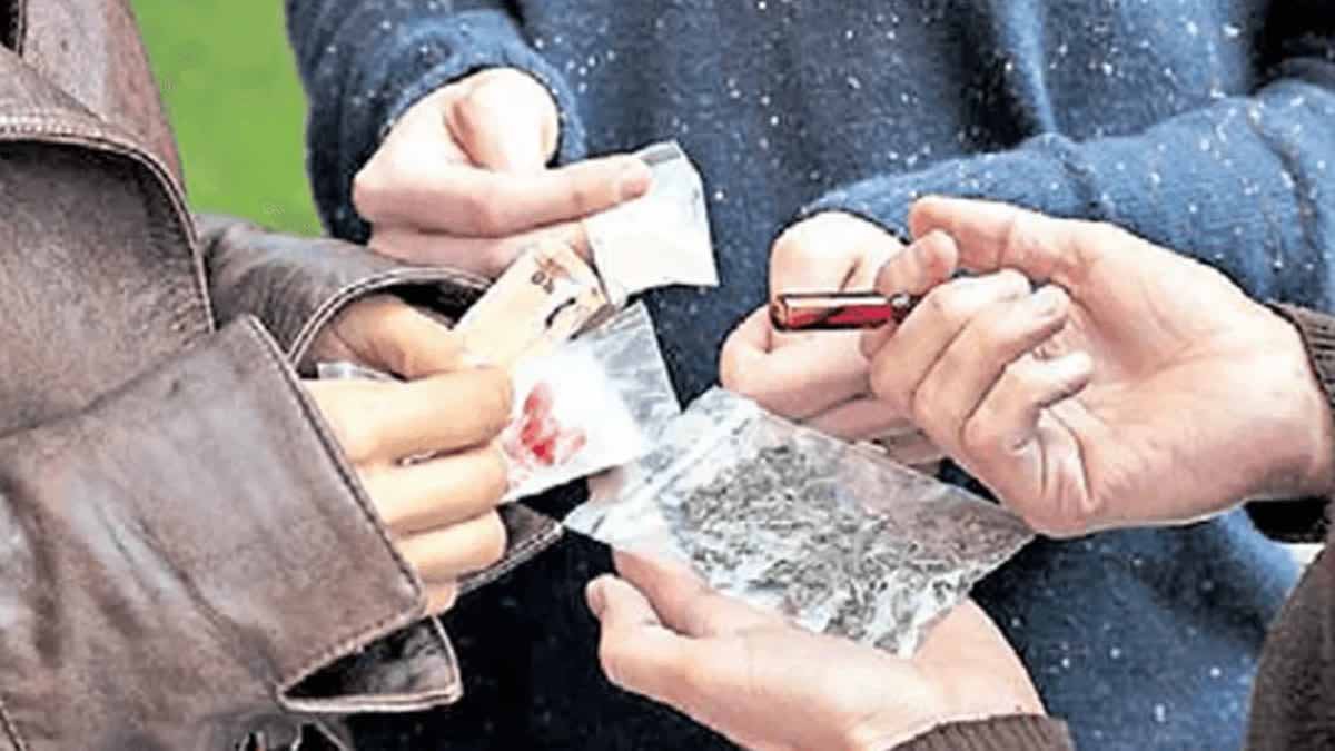 मोहनलालगंज में मादक पदार्थ गिरोह का भंडाफोड़, 1.4 किलो अफीम के साथ आरोपी पकड़ा गया