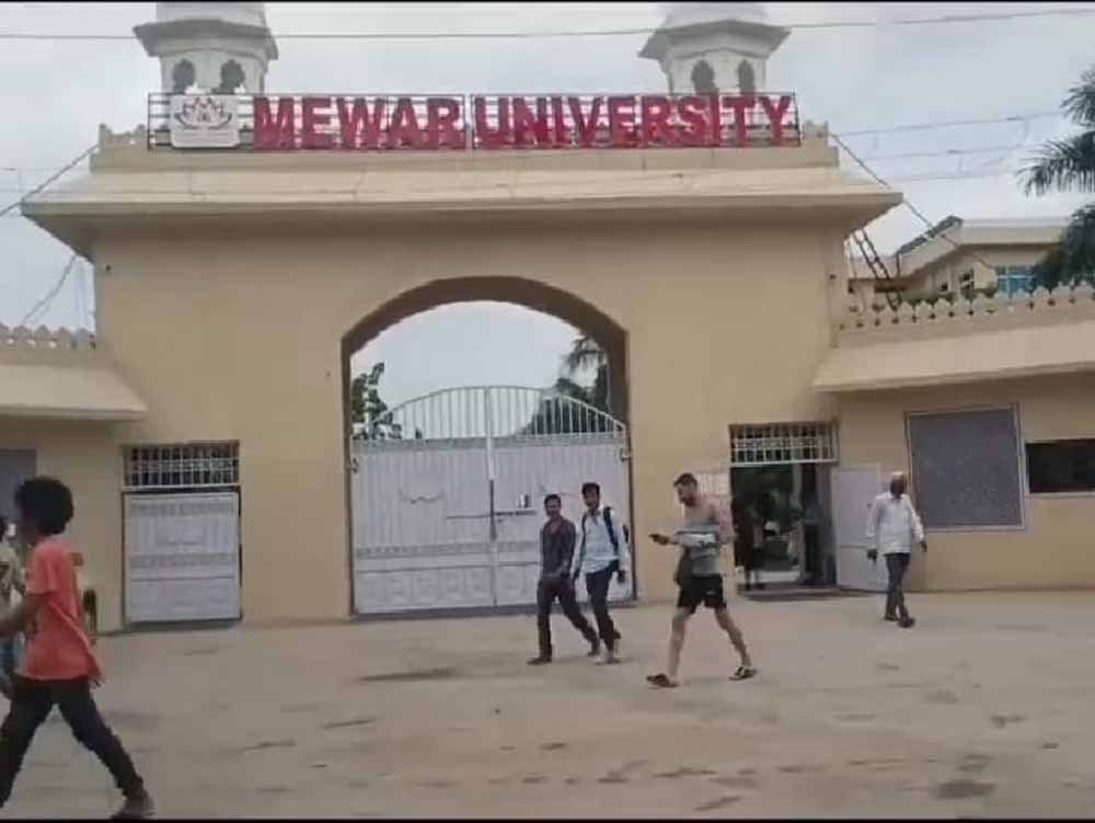 SOG की बड़ी कार्रवाई, 10 से ज्यादा गिरफ्तार, नौकरी तक पहुंचा फर्जीवाड़ा