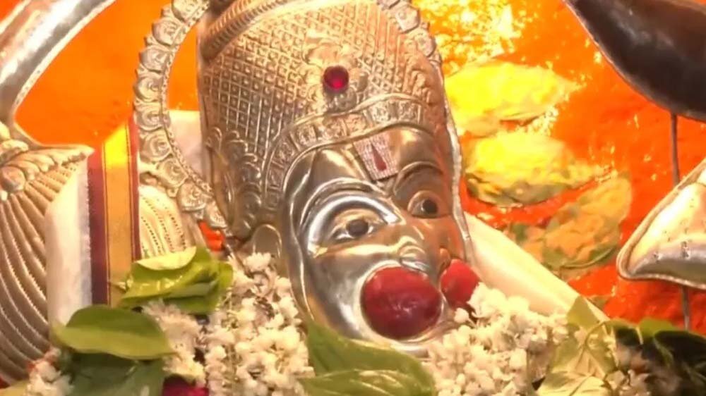 रात में हनुमान जी की पूजा क्यों मानी जाती है सबसे फलदायी? जानिए धार्मिक मान्यता