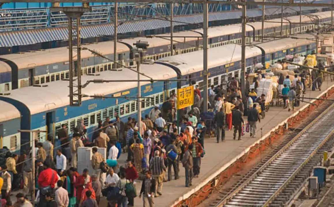 यात्रियों की सुरक्षा के लिए रेलवे का बड़ा कदम, स्टेशनों पर अग्नि सुरक्षा इंतजामों का होगा ऑडिट