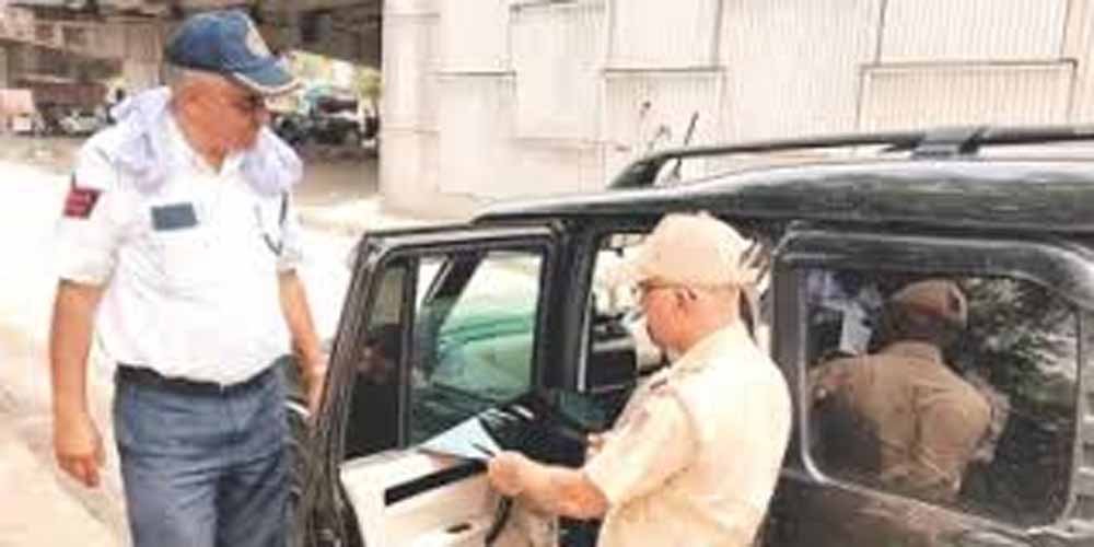 ब्लैक फिल्म से लेकर हूटर तक, राजस्थान पुलिस का बड़ा अभियान जारी