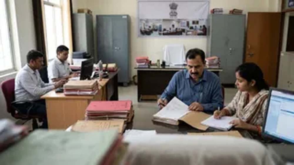 10 साल की सेवा का मिला फल, कर्मचारियों का अधिकारी बनने का सपना हुआ पूरा
