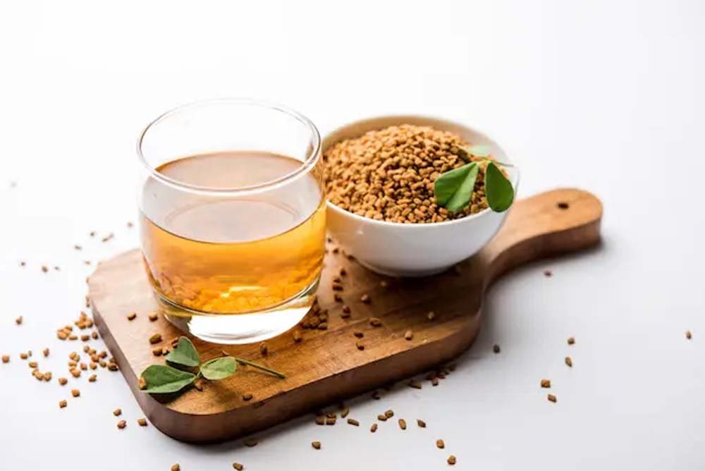 सुबह खाली पेट भीगी मेथी के 5 जबरदस्त फायदे, सेहत के लिए वरदान