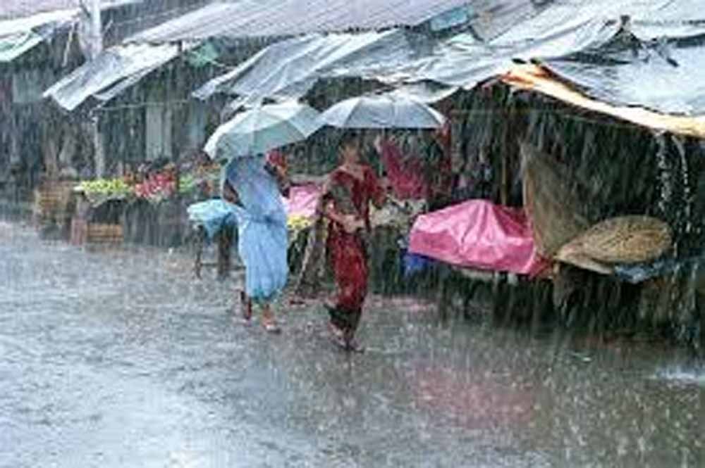 सीकर-बीकानेर में बदला मौसम, तेज हवाओं के साथ झमाझम बारिश