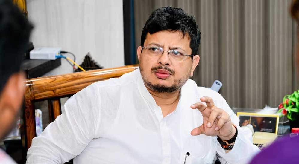 ममता सरकार को बड़ा राजनीतिक झटका, स्पीकर ने ऋतब्रत बनर्जी को दी नई जिम्मेदारी