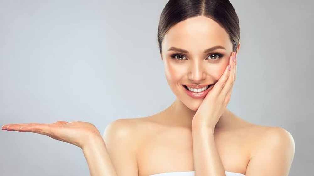 कोरियन स्किनकेयर ट्रेंड: कोलेजन बढ़ाने के 5 घरेलू नुस्खे जो स्किन को बनाते हैं ग्लोइंग