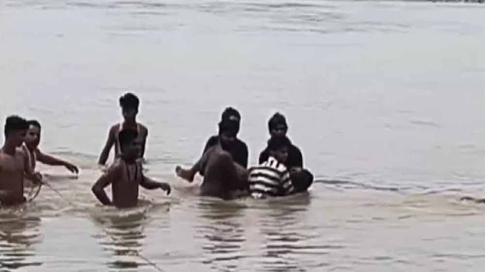 नहाने के दौरान बड़ा हादसा: चंद्रावल और यमुना नदी में डूबे मासूम, गांवों में मचा कोहराम