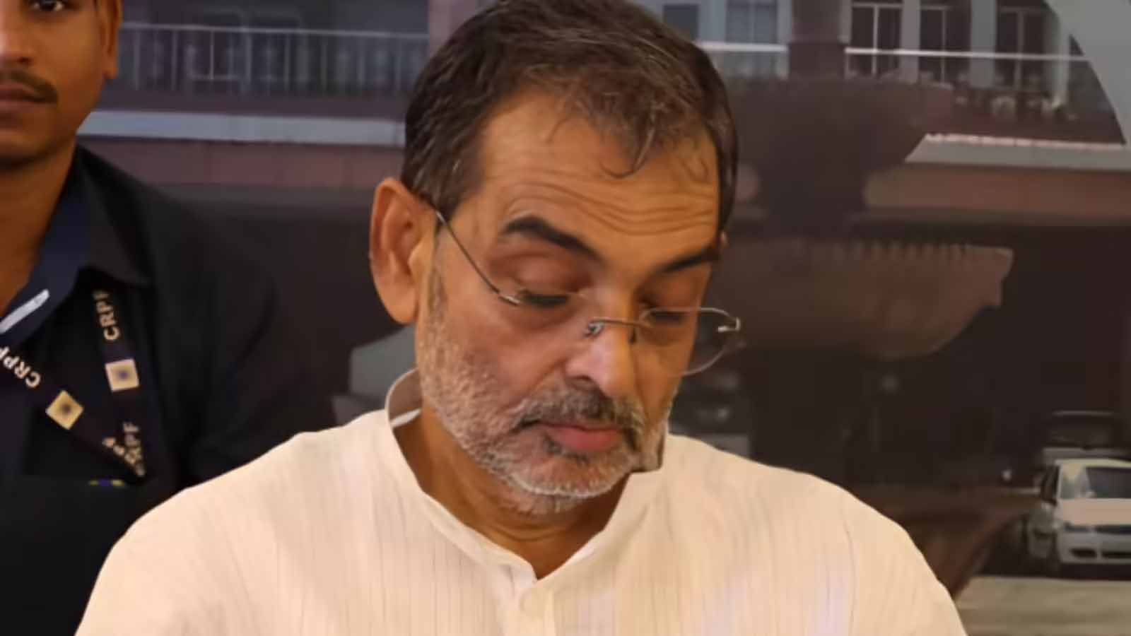 एमएलसी टिकट विवाद के बाद बिहार की सियासत में बढ़ी हलचल, दीपक प्रकाश के मंत्री पद पर सवाल