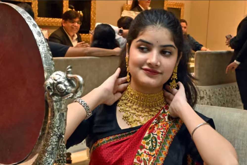 Gold-Silver Crash: सोने-चांदी की कीमतों में बड़ी गिरावट, खरीदारी का सही मौका? देखें ताजा भाव