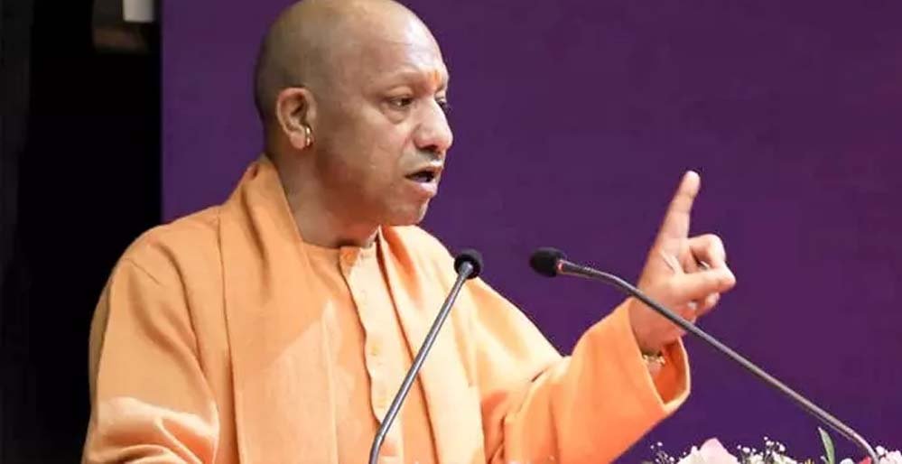 मुख्यमंत्री योगी आदित्यनाथ ने वाराणसी मंडल में पीडब्ल्यूडी के कार्यों की समीक्षा की