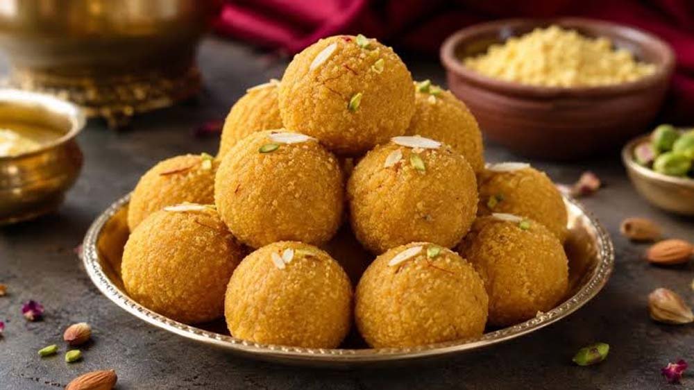 नारियल-मेवे वाली पंजीरी के लड्डू, स्वाद के साथ सेहत का खजाना