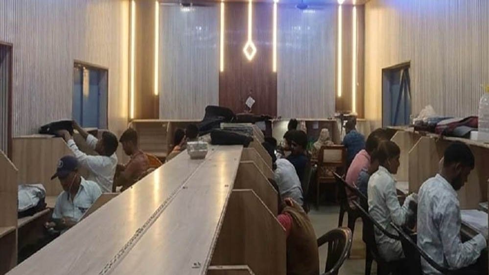 गांव के युवाओं को अफसर बनाने के लिए योगी सरकार का मेगा प्लान, मिलेगी बड़ी तैयारी
