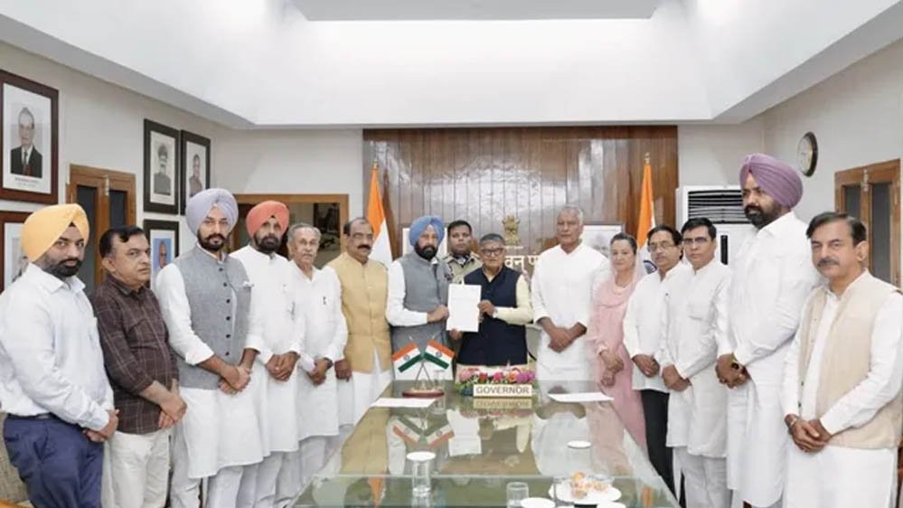 निकाय चुनाव प्रक्रिया पर BJP ने उठाए सवाल, राज्यपाल के दरबार पहुंचा प्रतिनिधिमंडल