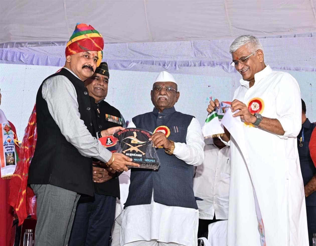 कारगिल विजय दिवस पर राज्यपाल ने वीर शहीदों को नमन, युवाओं से राष्ट्रसेवा का आह्वान