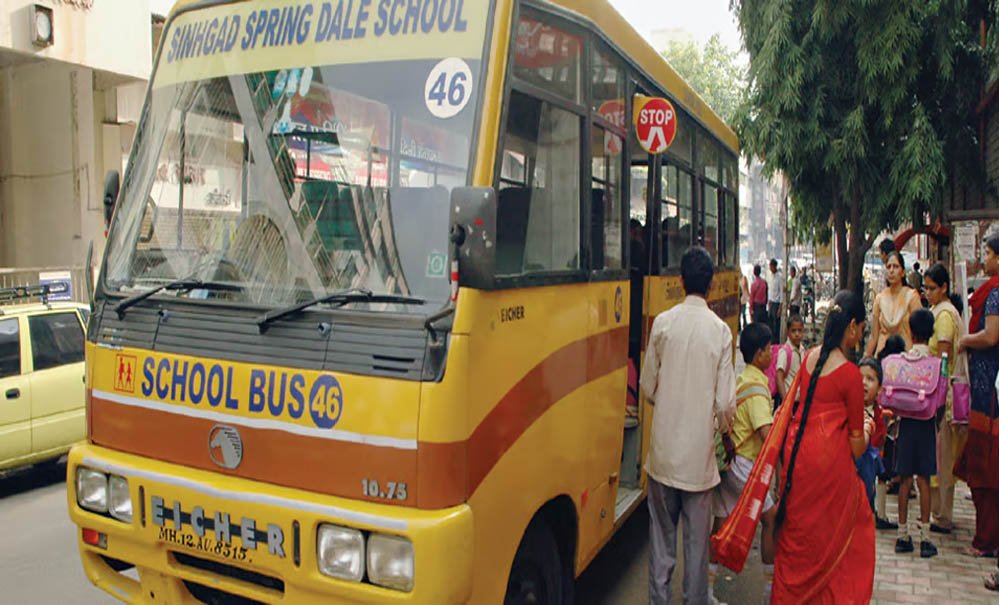 School Bus Checking: इंदौर में 10 दिन चला अभियान, 1126 बसें चेक, नियम तोड़ने वाली 163 पर कार्रव