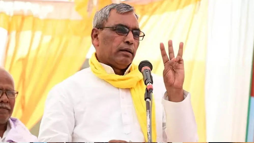 मऊ विवाद पर भड़के ओपी राजभर, अखिलेश से बोले— 'अपने जातीय गुंडों को संभालिए'