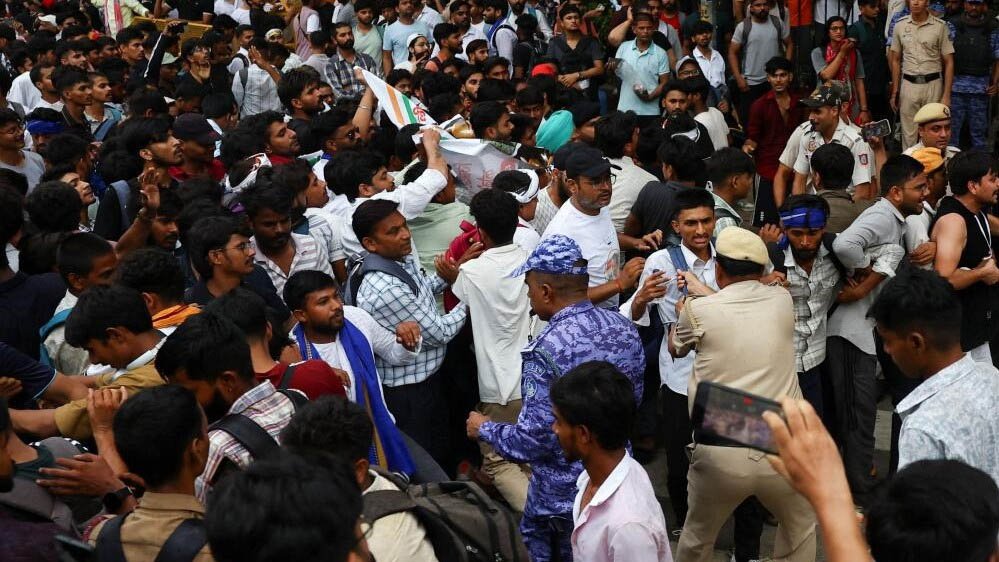 DU के बाद JNU की भी एडवाइजरी, छात्रों से कहा- जंतर-मंतर के प्रदर्शन से रहें दूर