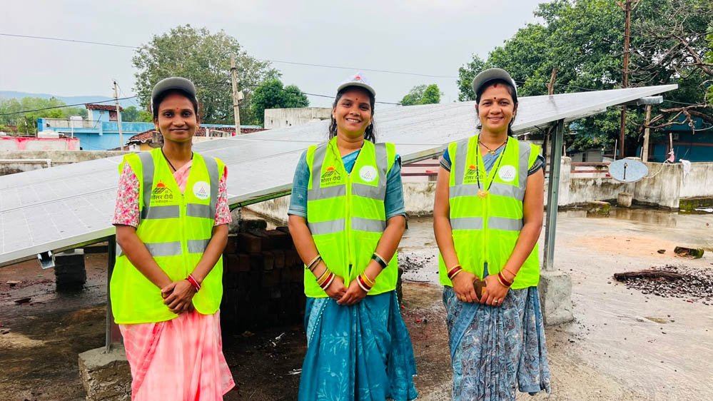 द्वीप्ति योजना से छत्तीसगढ़ की ग्रामीण महिलाएं बन रही हैं सौर ऊर्जा उद्यमी, बढ़ रही आय और आत्मन