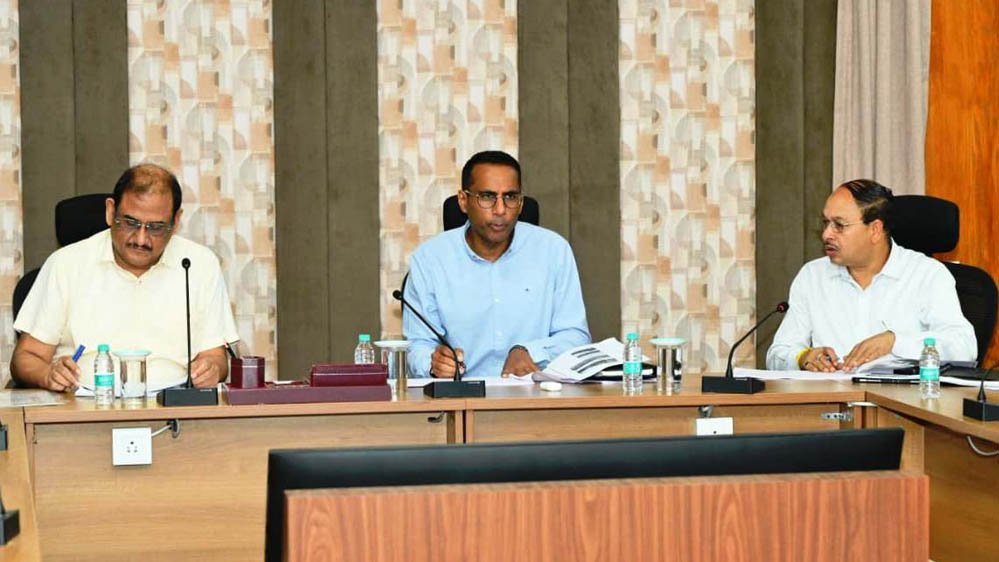 लोक निर्माण विभाग के सचिव ने जेलों में निर्माणाधीन कार्यों की प्रगति की समीक्षा की