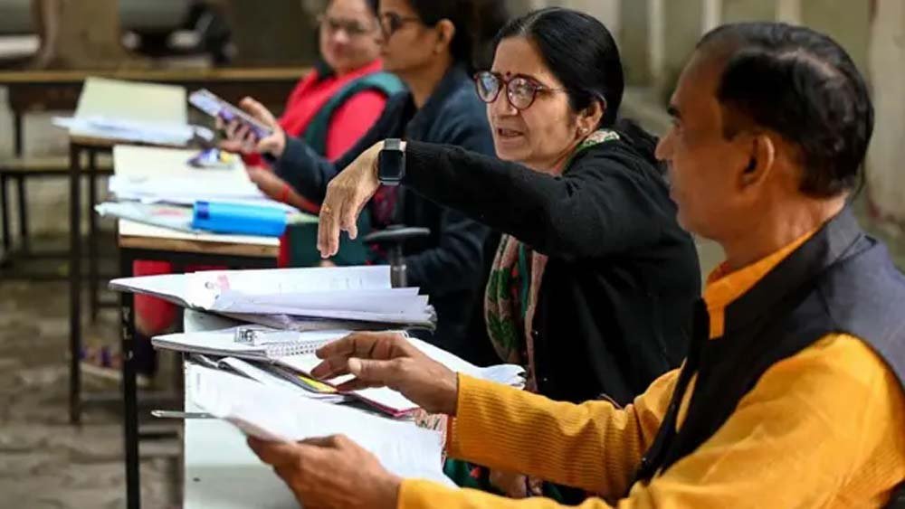 SIR में नाम जुड़वाने से जुड़े सवालों पर चुनाव आयोग ने बताई प्रक्रिया