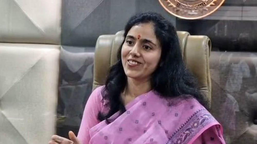 खेतों से कलेक्टर तक का सफर! किसान की बेटी मिशा सिंह ने UPSC पास कर रचा इतिहास