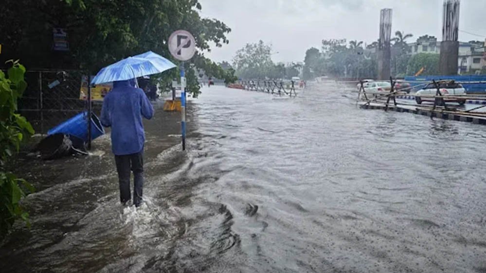 सावधान मध्य प्रदेश! 4 दिन तक मूसलाधार बारिश के आसार, शहडोल में बिजली गिरने से 3 की मौत, 5 घायल
