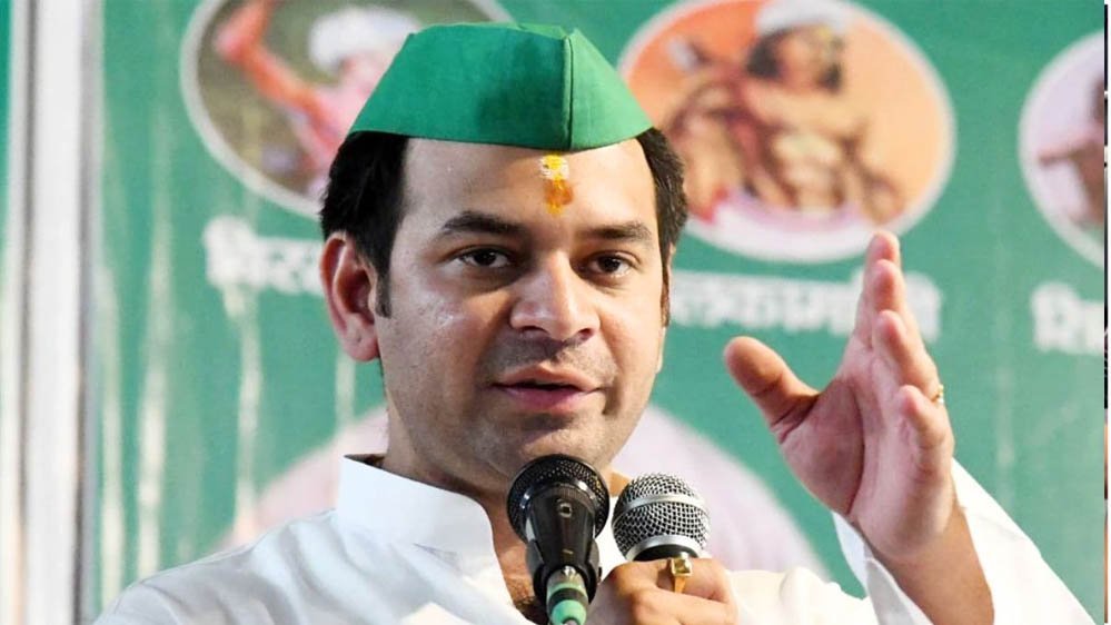 बड़ी कानूनी मुसीबत में तेज प्रताप यादव! हत्या के प्रयास का मामला दर्ज, दोषी पाए गए तो 10 साल की