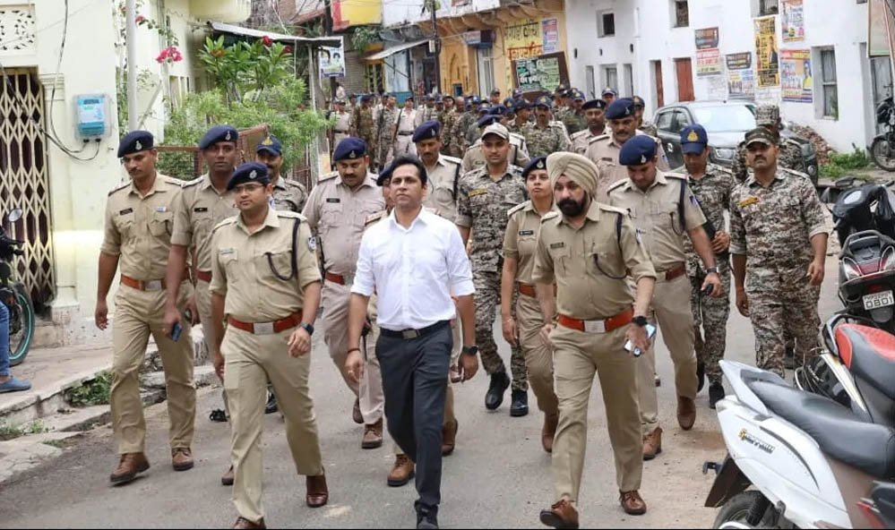 Datia Bypoll: हर बूथ पर CRPF का पहरा, 291 मतदान केंद्रों की ड्रोन से होगी मॉनिटरिंग