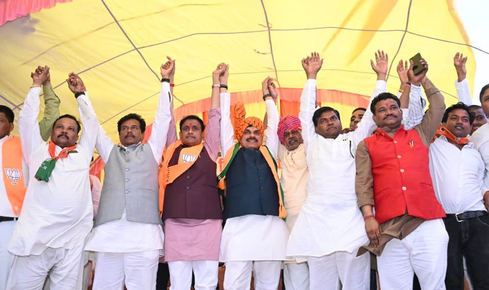 दतिया उपचुनाव में गरजे CM मोहन यादव, कांग्रेस पर साधा निशाना; कहा- एक परिवार से आगे नहीं बढ़ पा