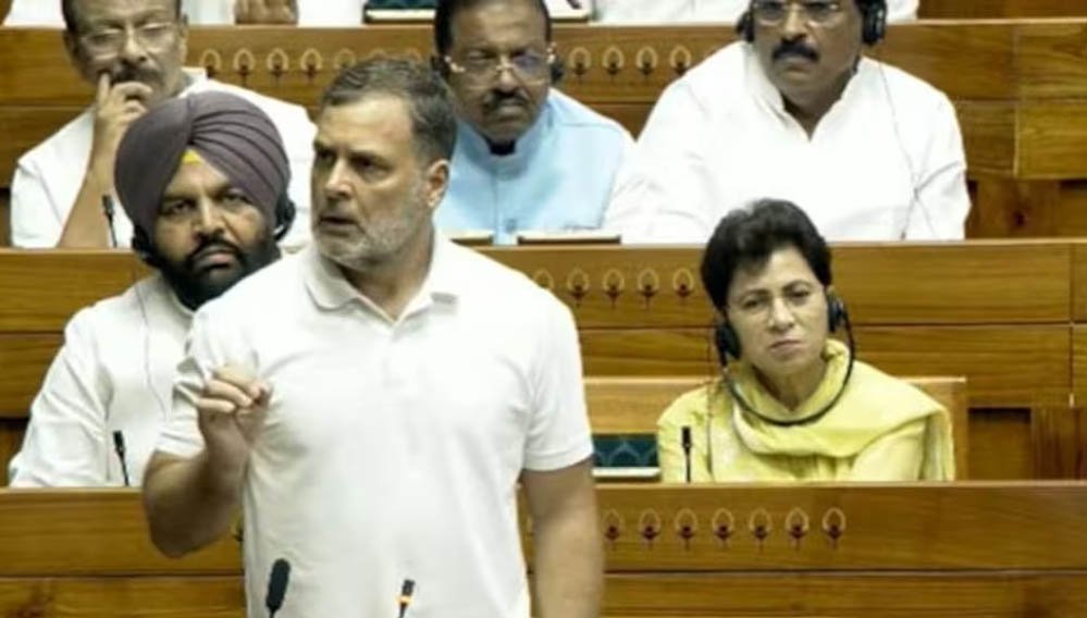 Parliament Row: राहुल गांधी के 'इडियट' और 'अंधभक्त' शब्दों से मचा हंगामा, संसद की कार्यवाही में