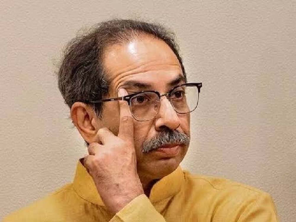 लोकसभा स्पीकर के फैसले पर विवाद, शिवसेना UBT ने दी कानूनी चुनौती की चेतावनी