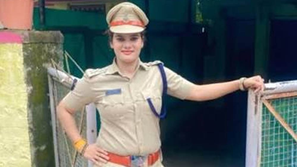 अवैध वसूली के आरोपों में घिरीं CSP नेहा पच्चीसिया, जांच जबलपुर ASP को सौंपी; विभाग ने लिया बड़ा