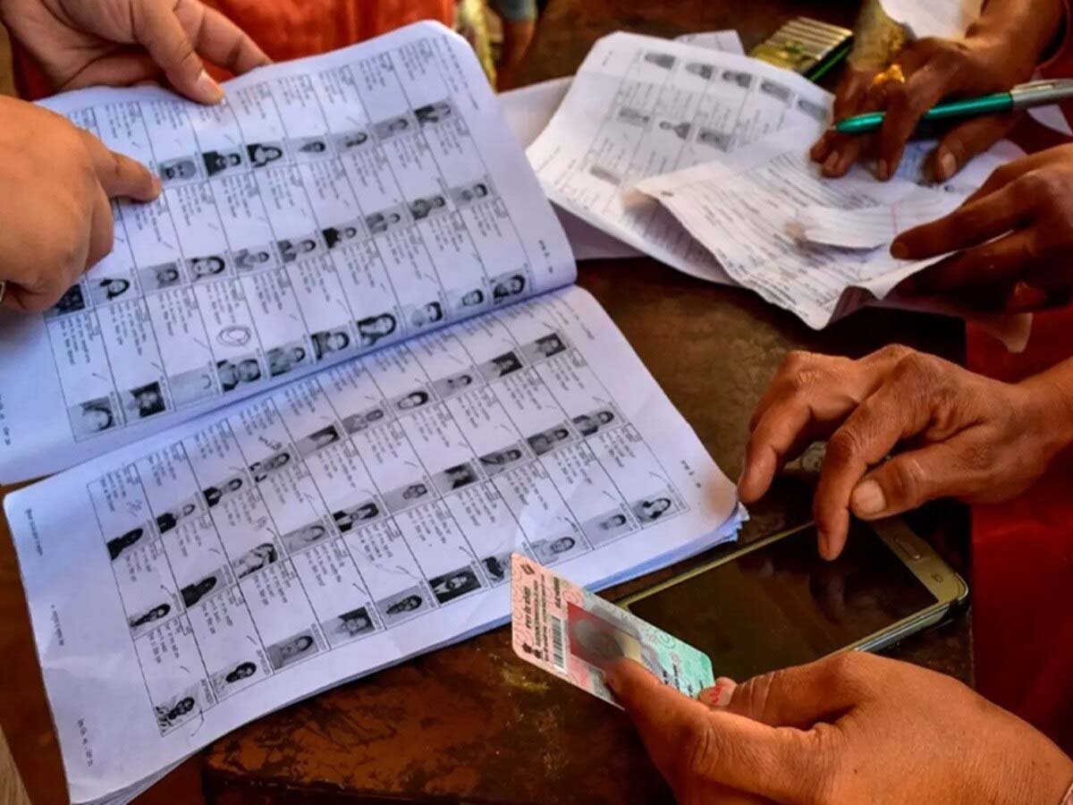 रांची में SIR कार्यों के लिए शिक्षकों की तैनाती पर निर्वाचन आयोग का बयान।