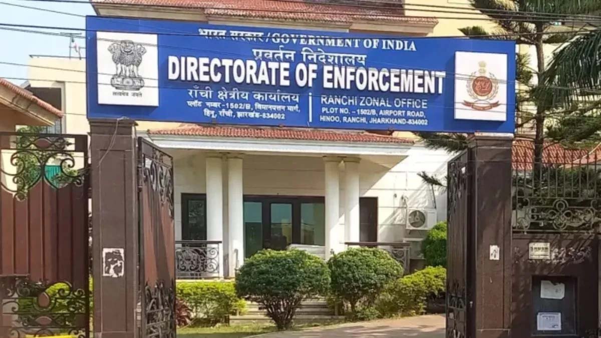 कोयला माफियाओं पर ईडी की कार्रवाई, धनबाद में कई जगहों पर छापे जारी