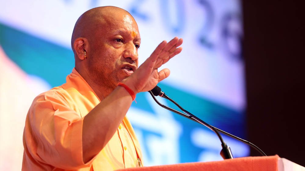 आम की फसल से काफी मुनाफा कमा रहे किसान, देश में 26 फीसदी आम का उत्पादन करता है उत्तर प्रदेशः सी