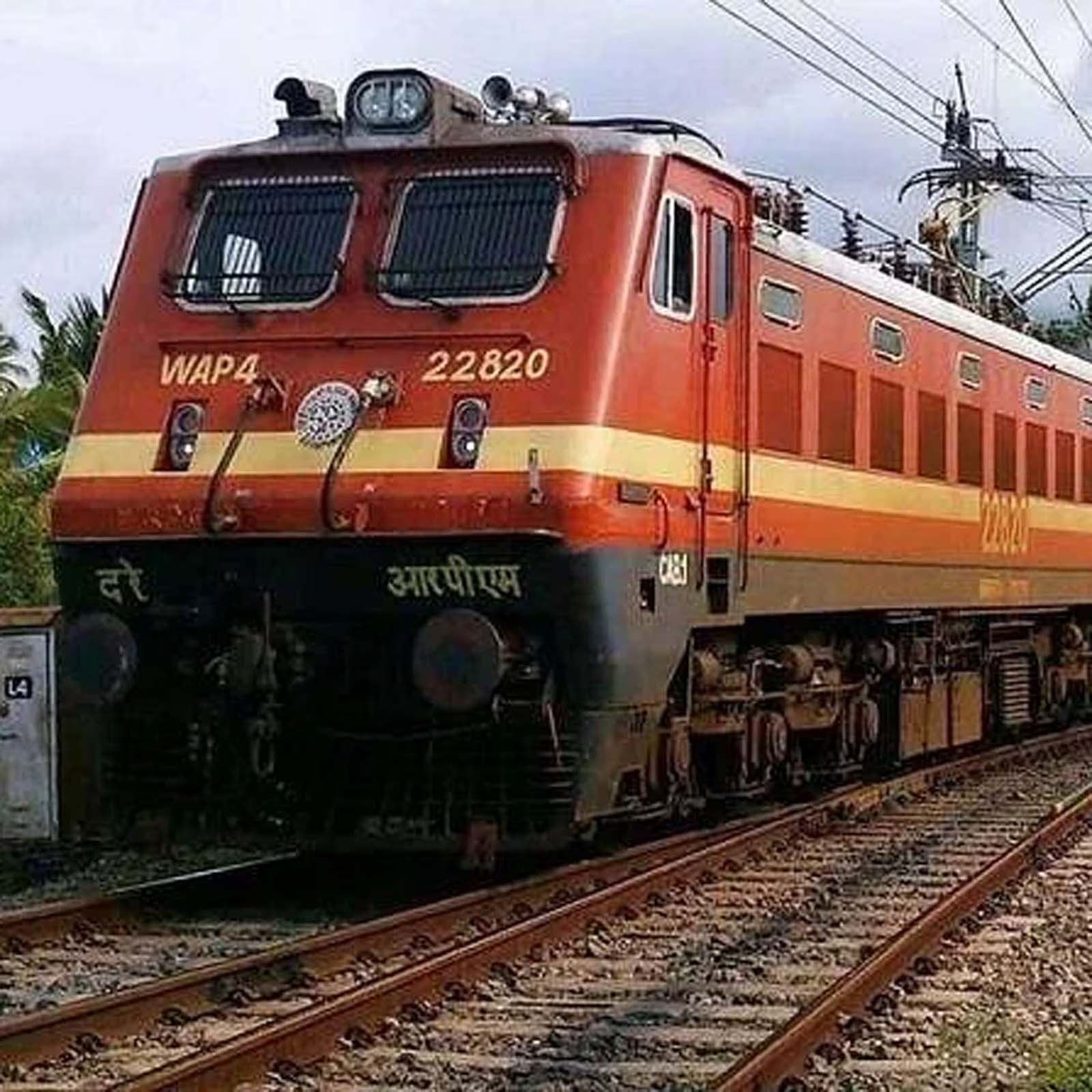 ट्रेन में सफर के दौरान हड़कंप, आर्मी जवान पर अश्लील हरकत का आरोप, जीआरपी ने पकड़ा
