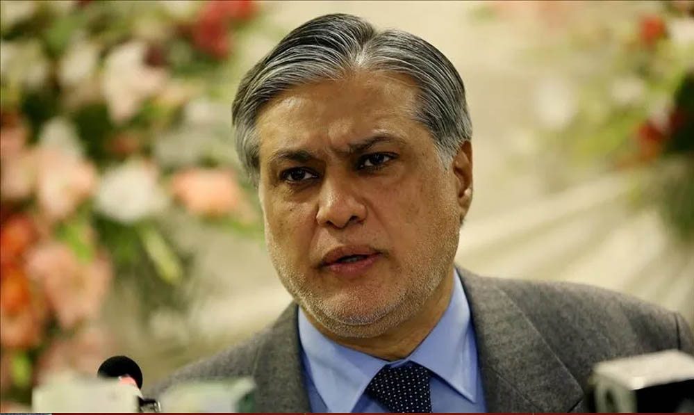 पाकिस्तान में विदेशी महिलाओं से गैंगरेप से मचा बवाल, इशाक डार के करीबी पर गंभीर आरोप