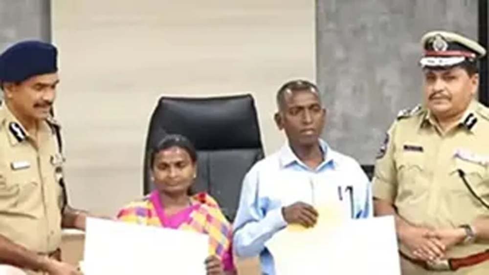 DGP के सामने सरेंडर करेंगे 16 माओवादी, 39 लाख के इनामी भी शामिल